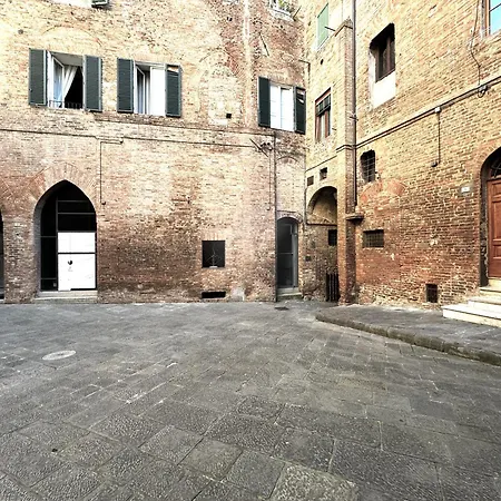 La Piazzetta Del Castellare *